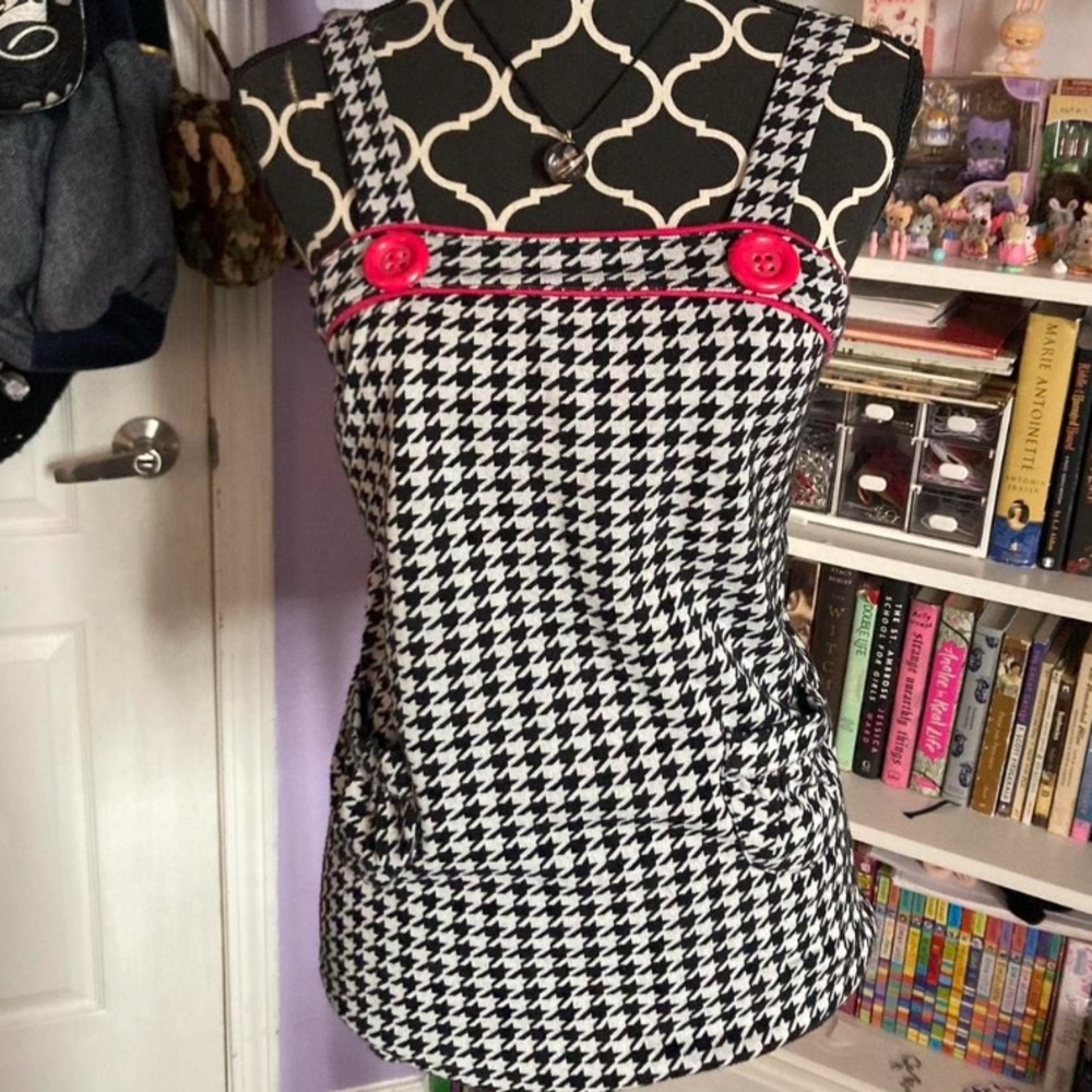 Black and White Houndstooth Top with Pink Accents